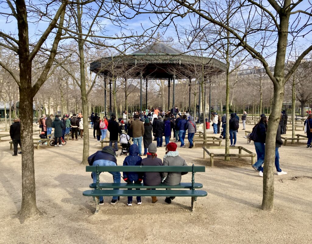 Performance in Park