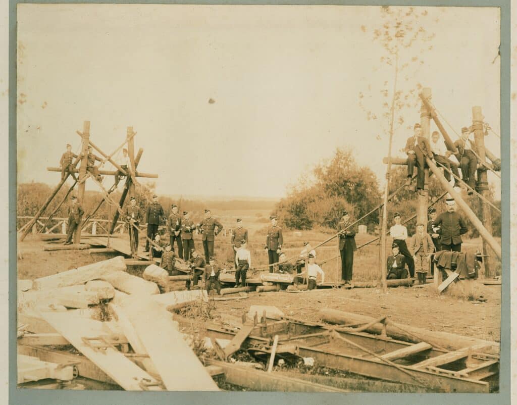 1895 engineering, Aldershot